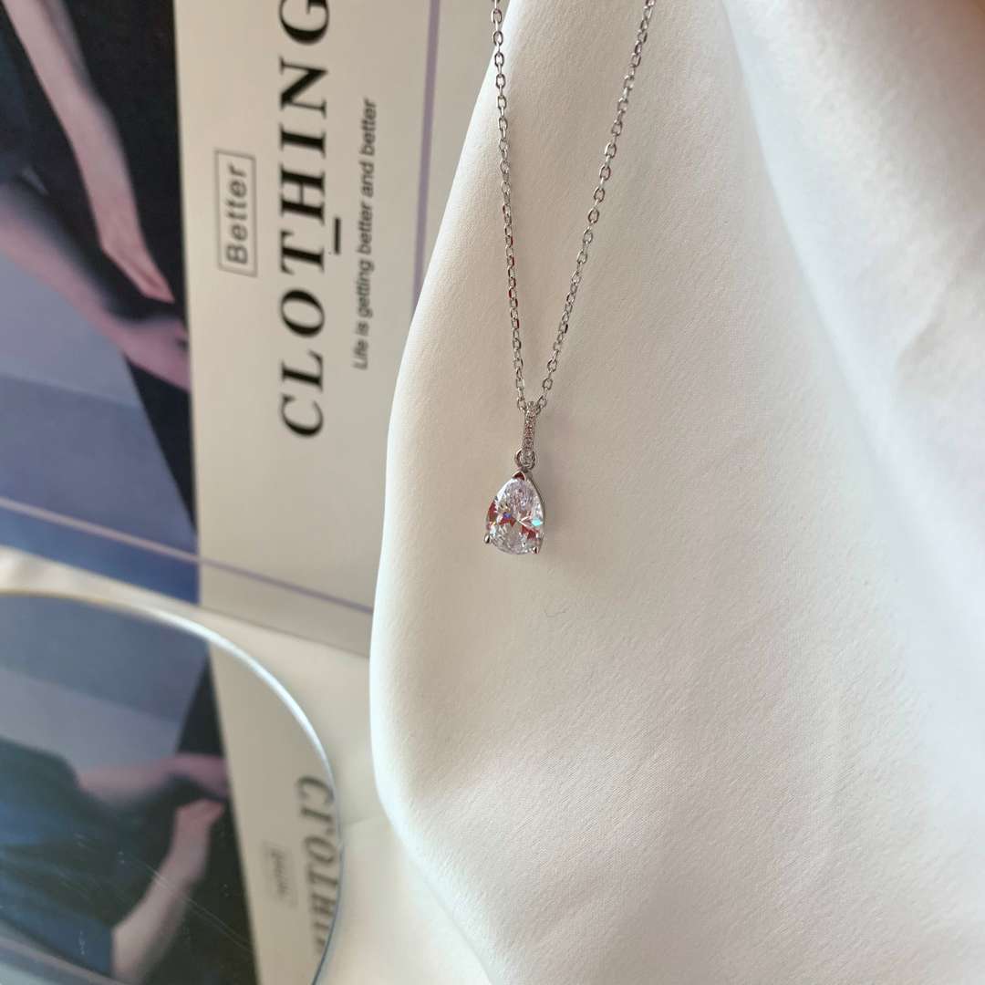 [Lumi Jewels]Delicate Water Drop Shape Fashion Necklace