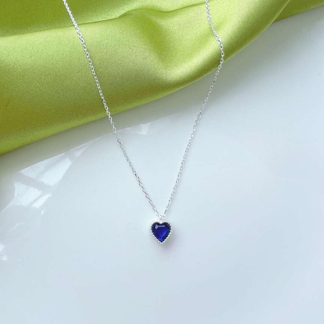 [Lumi Jewels]Ornate Heart Shape Necklace
