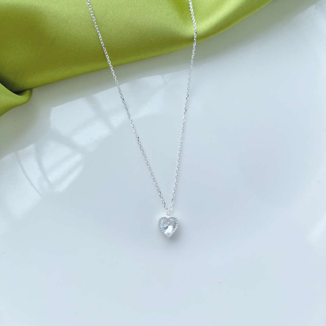 [Lumi Jewels]Ornate Heart Shape Necklace