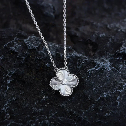 [Lumi Jewels]CLOVER  15MM DIAMOND LASER NECKLACE SILVER