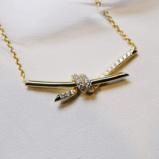 [Lumi Jewelry]KNOT NECKLACE GOLD DIAMONDS