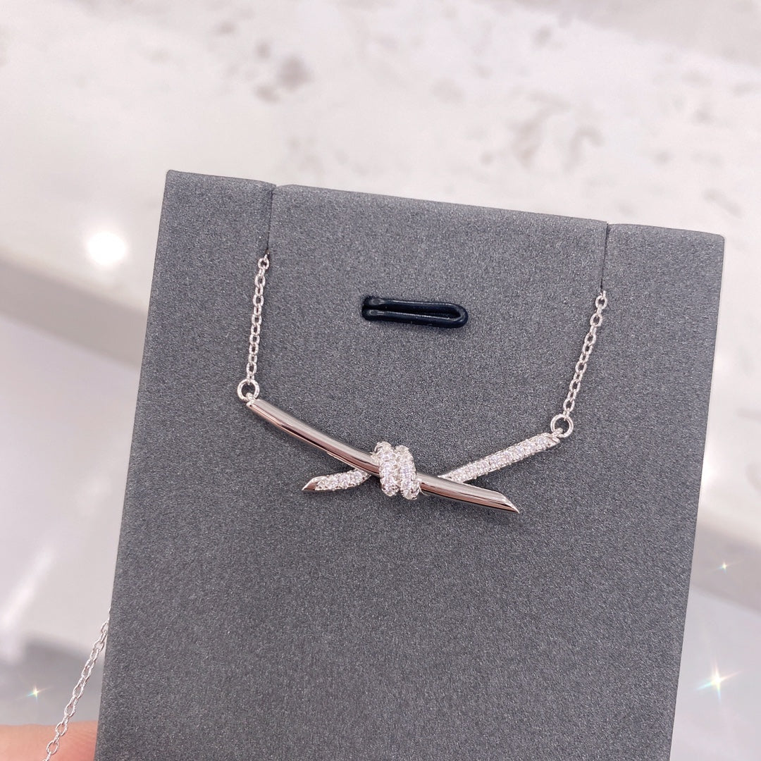 [Lumi Jewelry]KNOT NECKLACE DIAMONDS