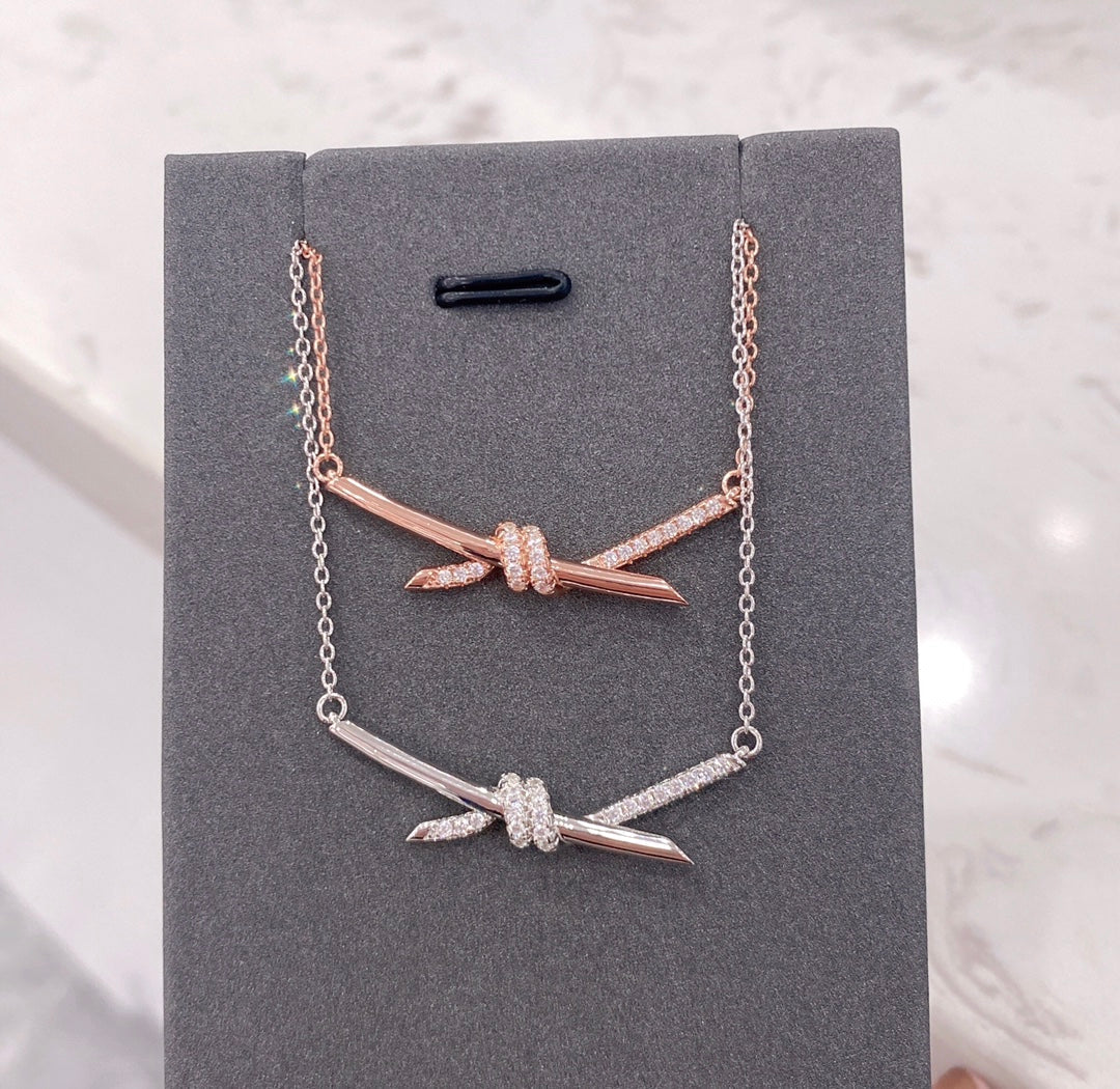 [Lumi Jewelry]KNOT NECKLACE DIAMONDS