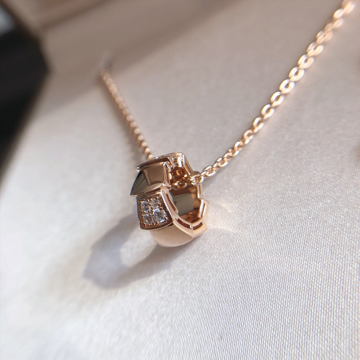 [Lumi Jewels]SERPENTI PEDANT DIAMOND PINK GOLD NECKLACE