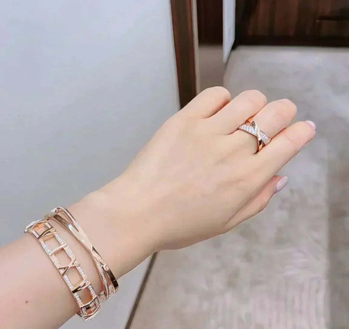 [Lumi Jewelry]NARROW HINGED BANGLEIN WITH DIAMONDS SMALL