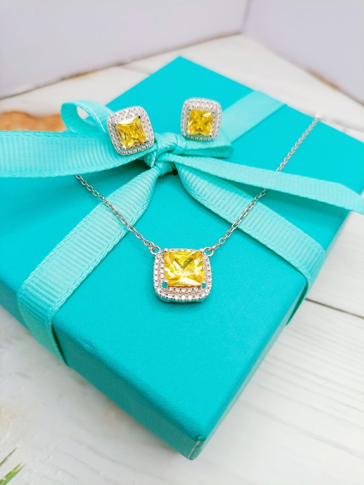[Lumi Jewelry]SPARKLERS CITRINE GEMSTONE PENDANT NECKLACE STERLING SILVER