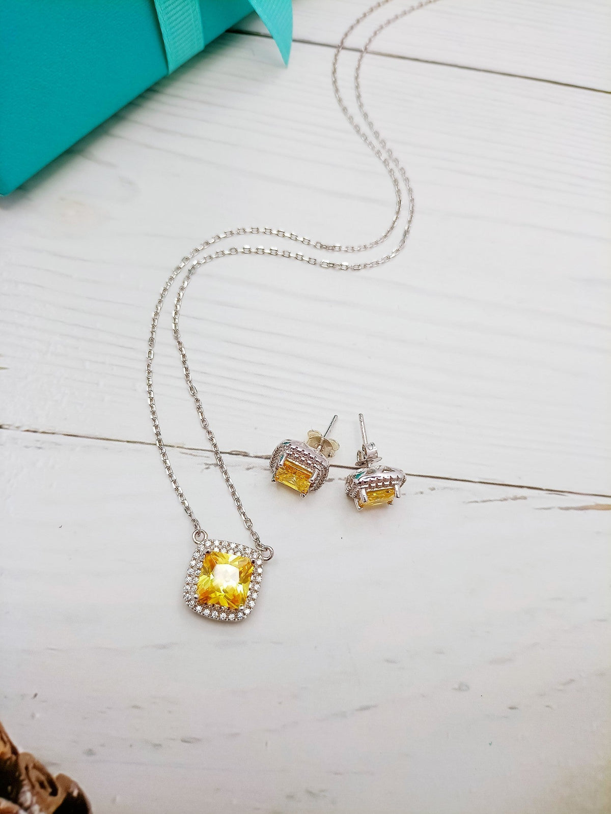 [Lumi Jewelry]SPARKLERS CITRINE GEMSTONE PENDANT NECKLACE STERLING SILVER
