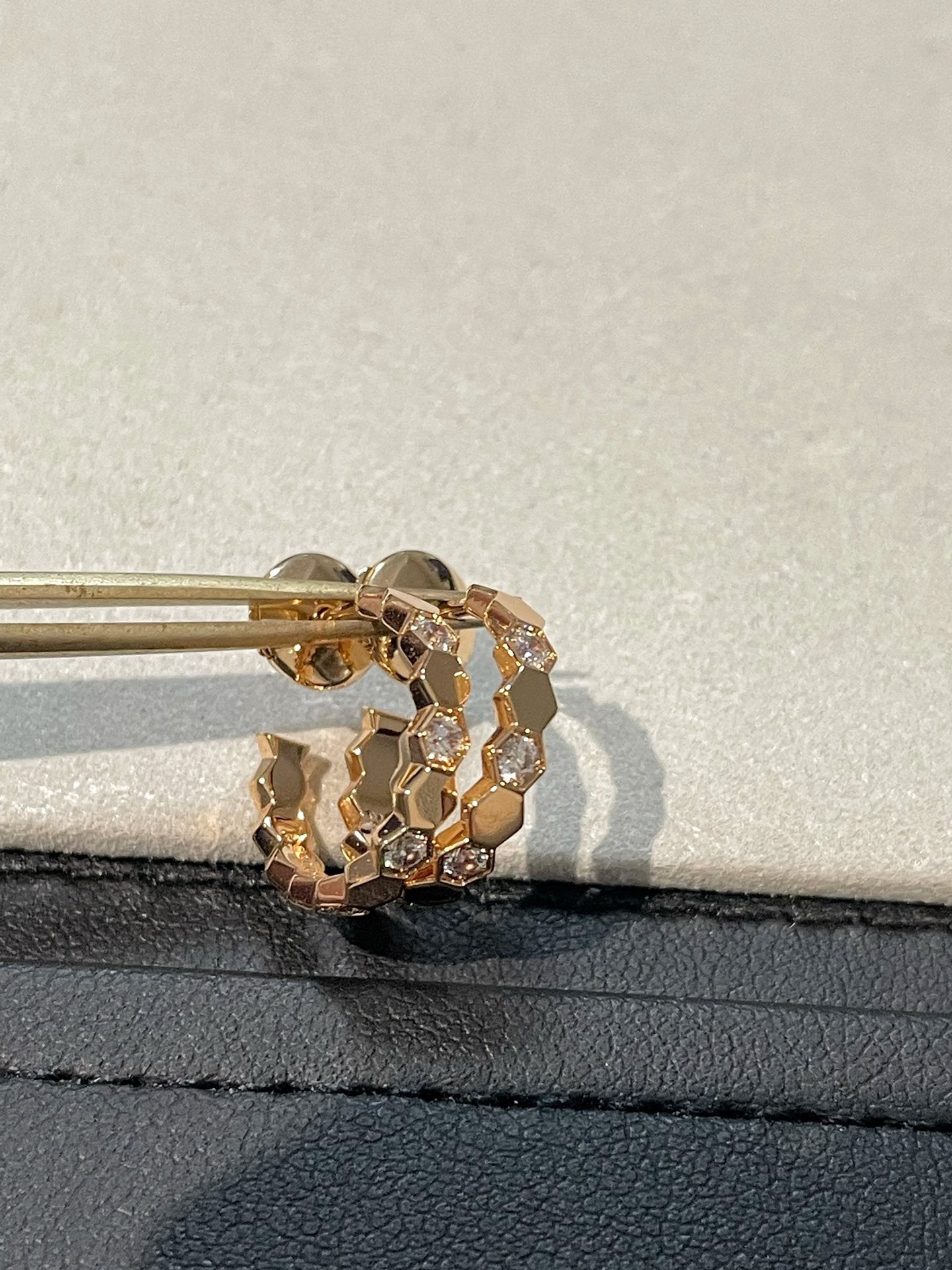 [Lumi Jewels]Hollow Design Four-Leaf Clover Flower Shape Ring