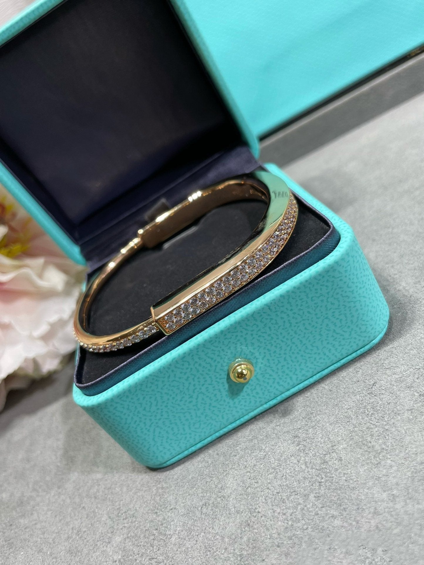 [Lumi Jewelry]LOCK BRACELET DIAMOND PAVED