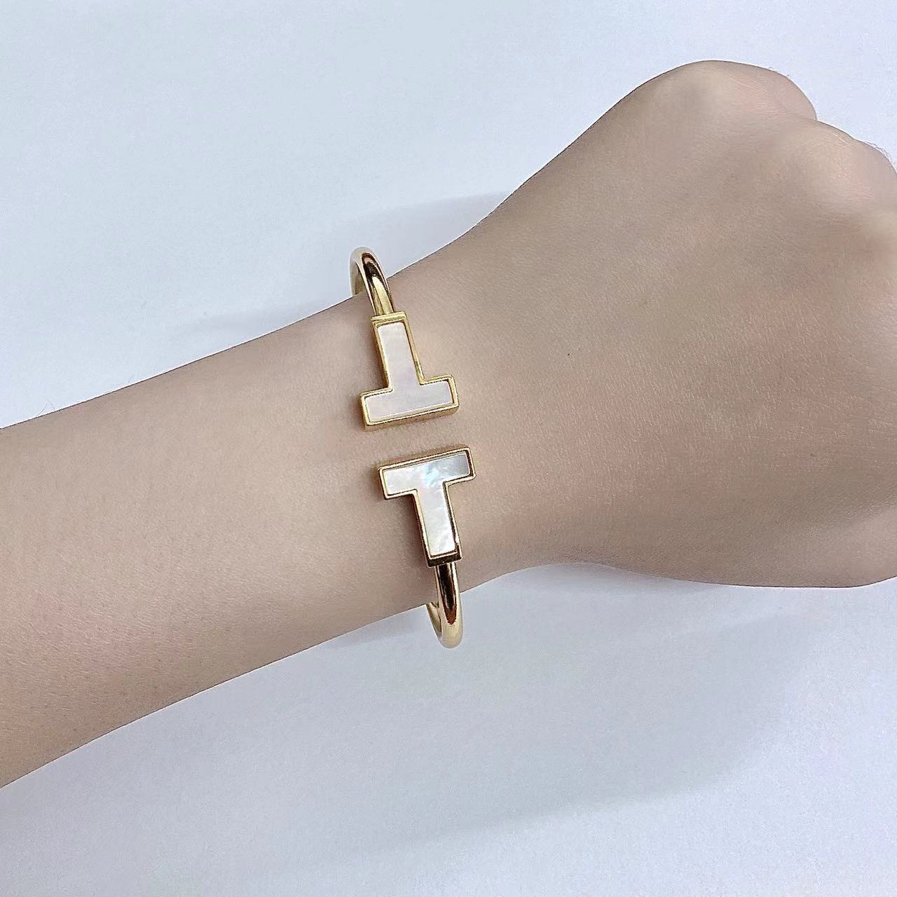 [Lumi Jewelry]T WIDE MOP OPEN BRACELET