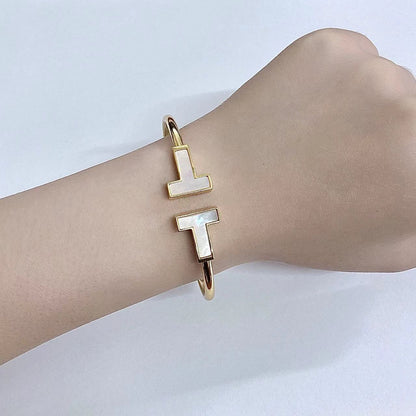 [Lumi Jewelry]T WIDE MOP OPEN BRACELET