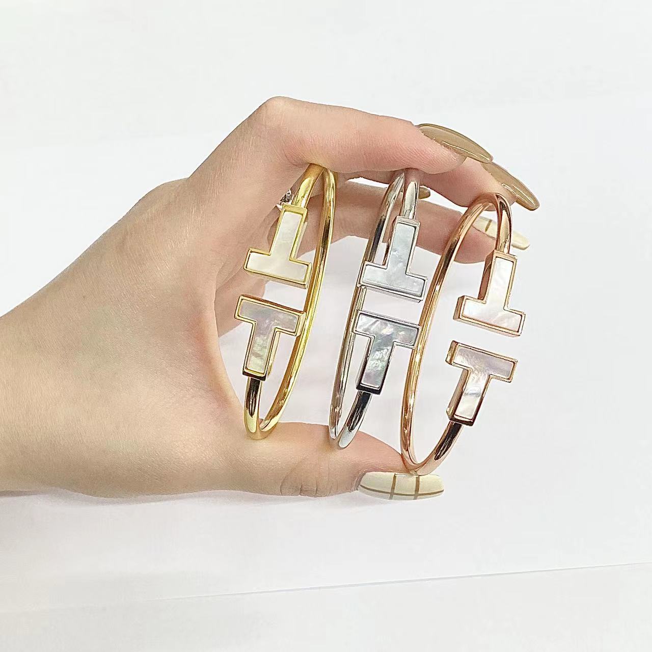[Lumi Jewelry]T WIDE MOP OPEN BRACELET