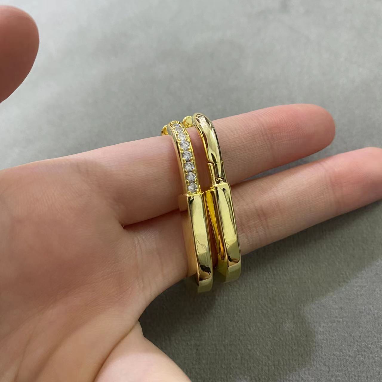 [Lumi Jewelry]LOCK MEDIUM DIAMNOND EARRINGS