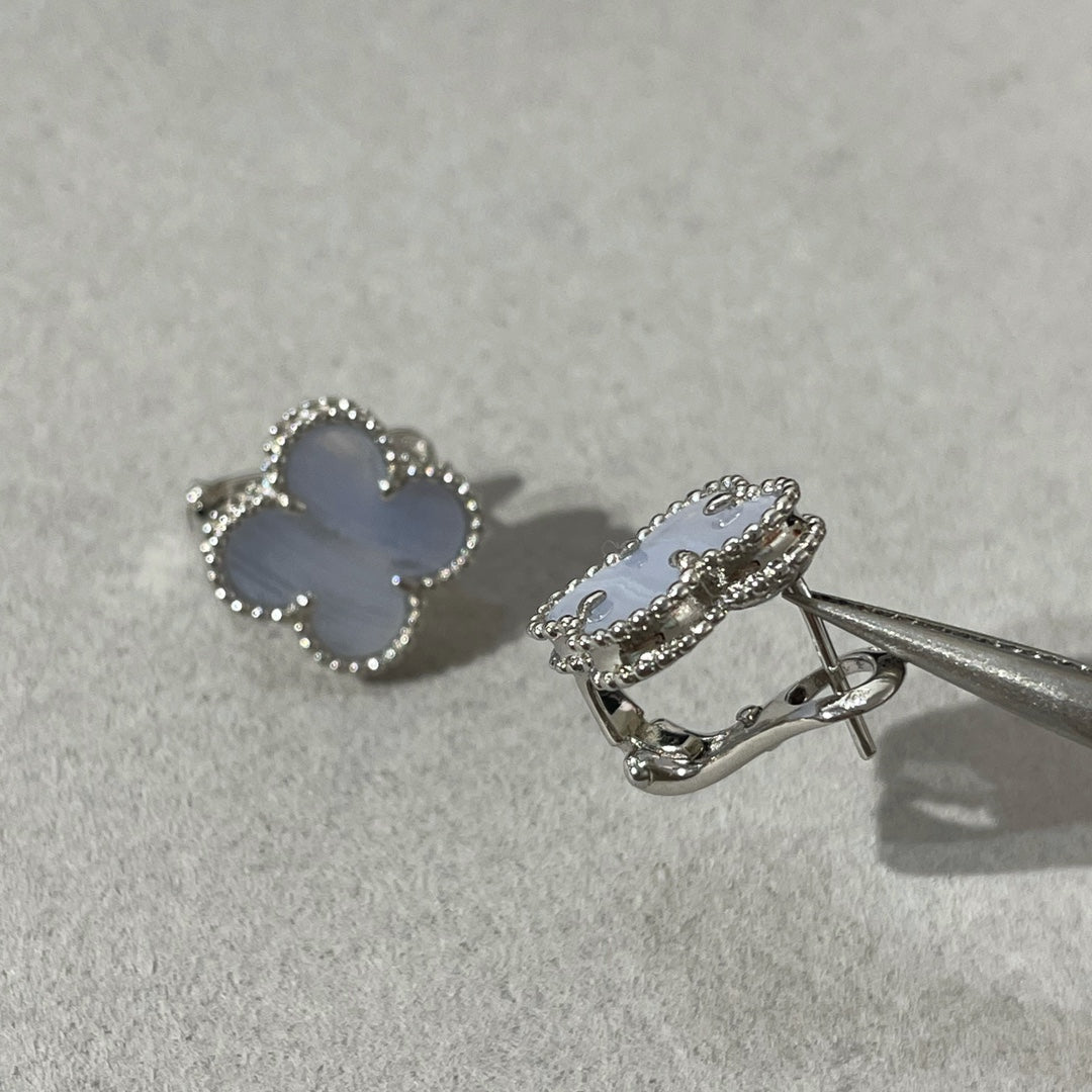 [Lumi Jewels]CLOVER CHALCEDONY SILVER STUD EARRINGS