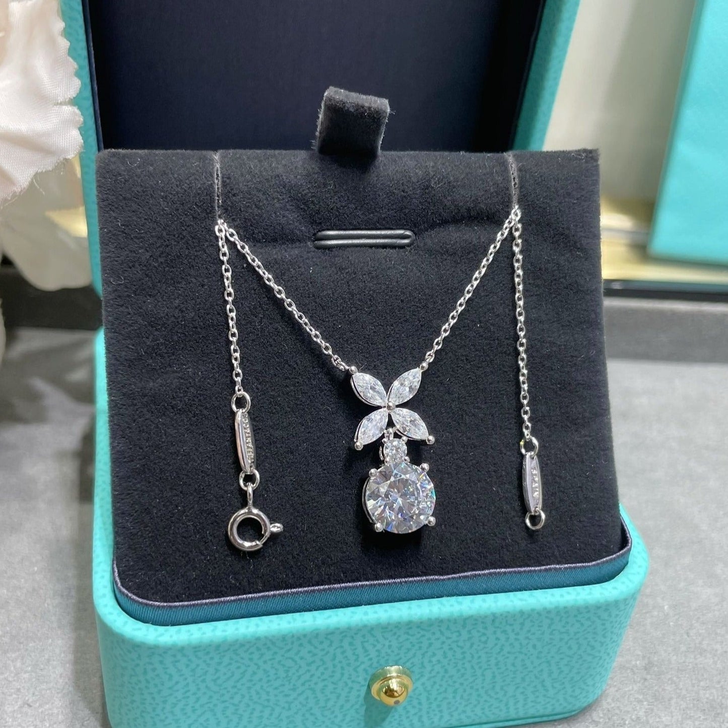 [Lumi Jewelry]VICTORIA PENDANT SILVER DIAMOND NECKLACE