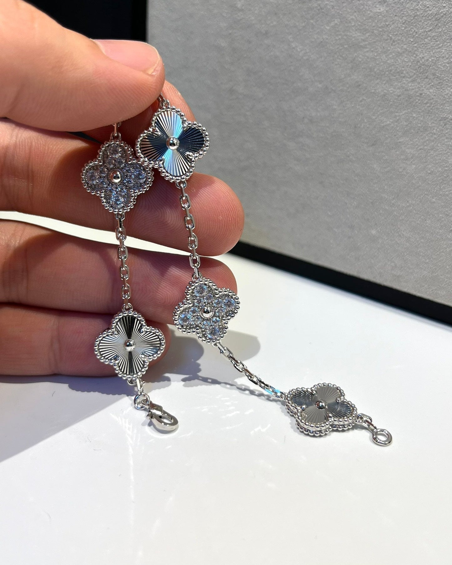 [Lumi Jewels]CLOVER 5 MOTIF SILVER DIAMOND BRACELET
