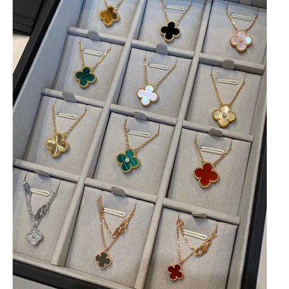 [Lumi Jewels]CLOVER 15MM CARNELIAN SINGLE FLOWER NECKLACE