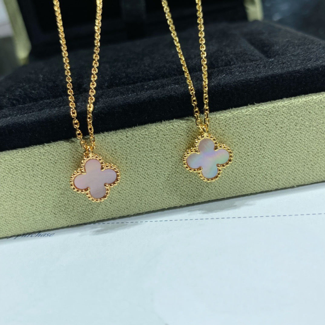 [Lumi Jewels]CLOVER 15MM PINK MOTHER-OF-PEARL SINGLE FLOWER NECKLACE