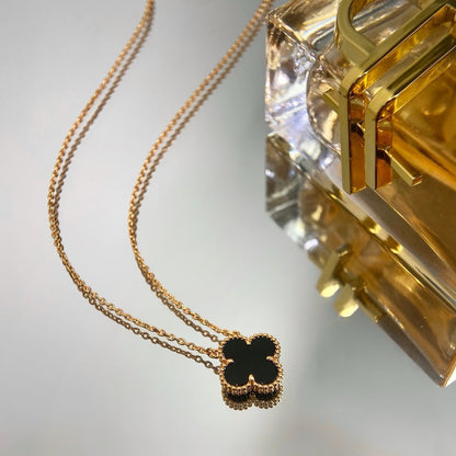 [Lumi Jewels]CLOVER 15MM BLACK ONYX SINGLE FLOWER NECKLACE