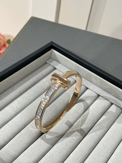 [Lumi Jewelry]WIDE HINGED BANGLE PINK GOLD WITH BAGUETTE DIAMONDS