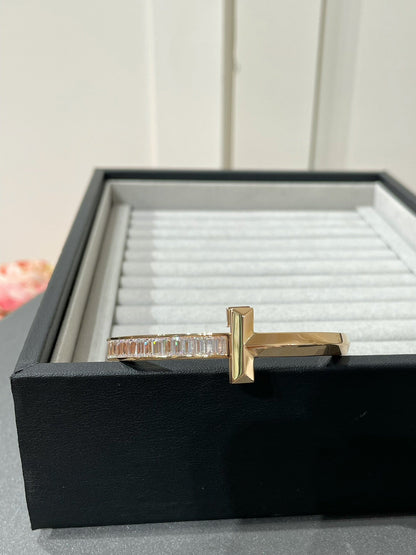[Lumi Jewelry]WIDE HINGED BANGLE PINK GOLD WITH BAGUETTE DIAMONDS