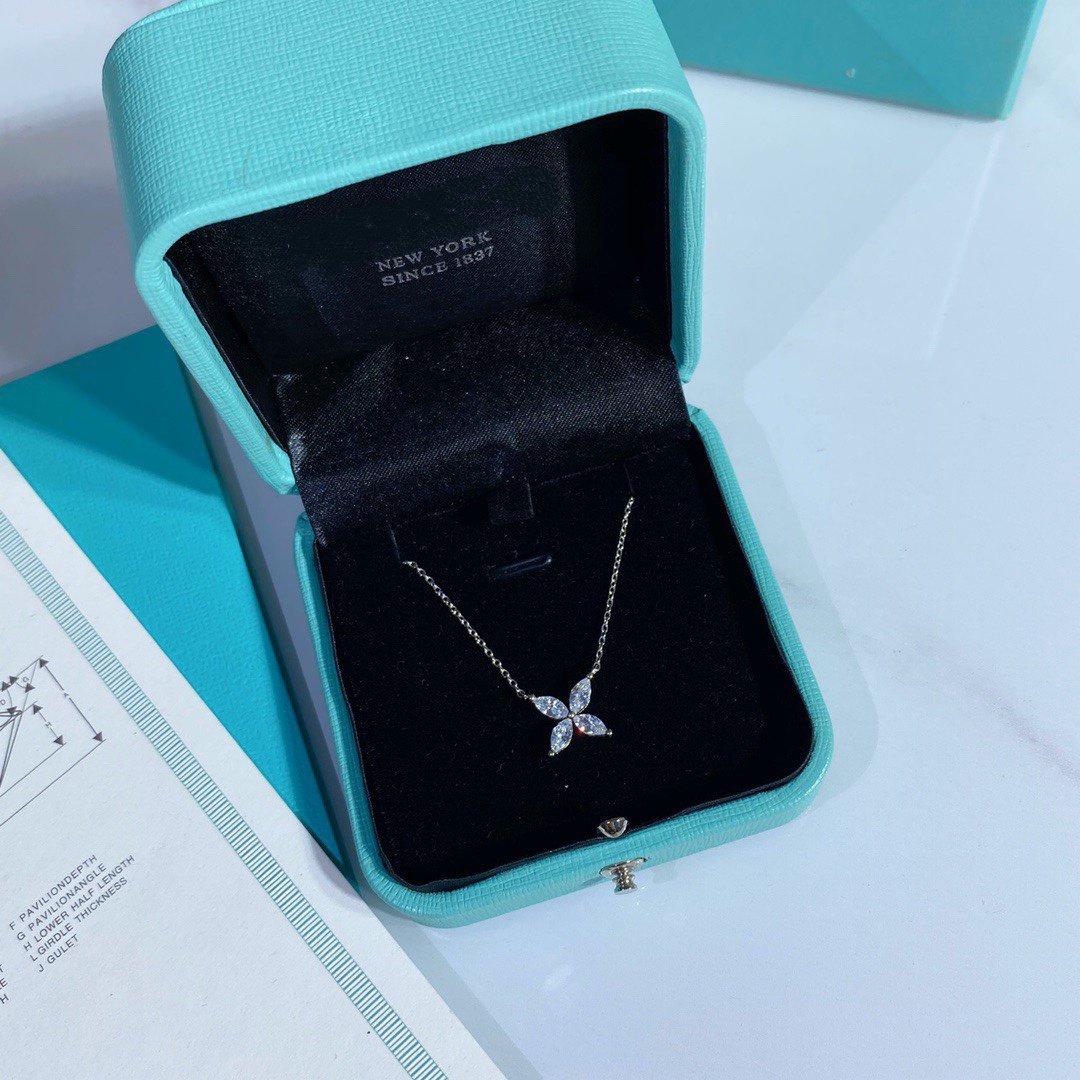 [Lumi Jewelry]PLATINUM AND DIAMOND VICTORIA PENDANT NECKLACE