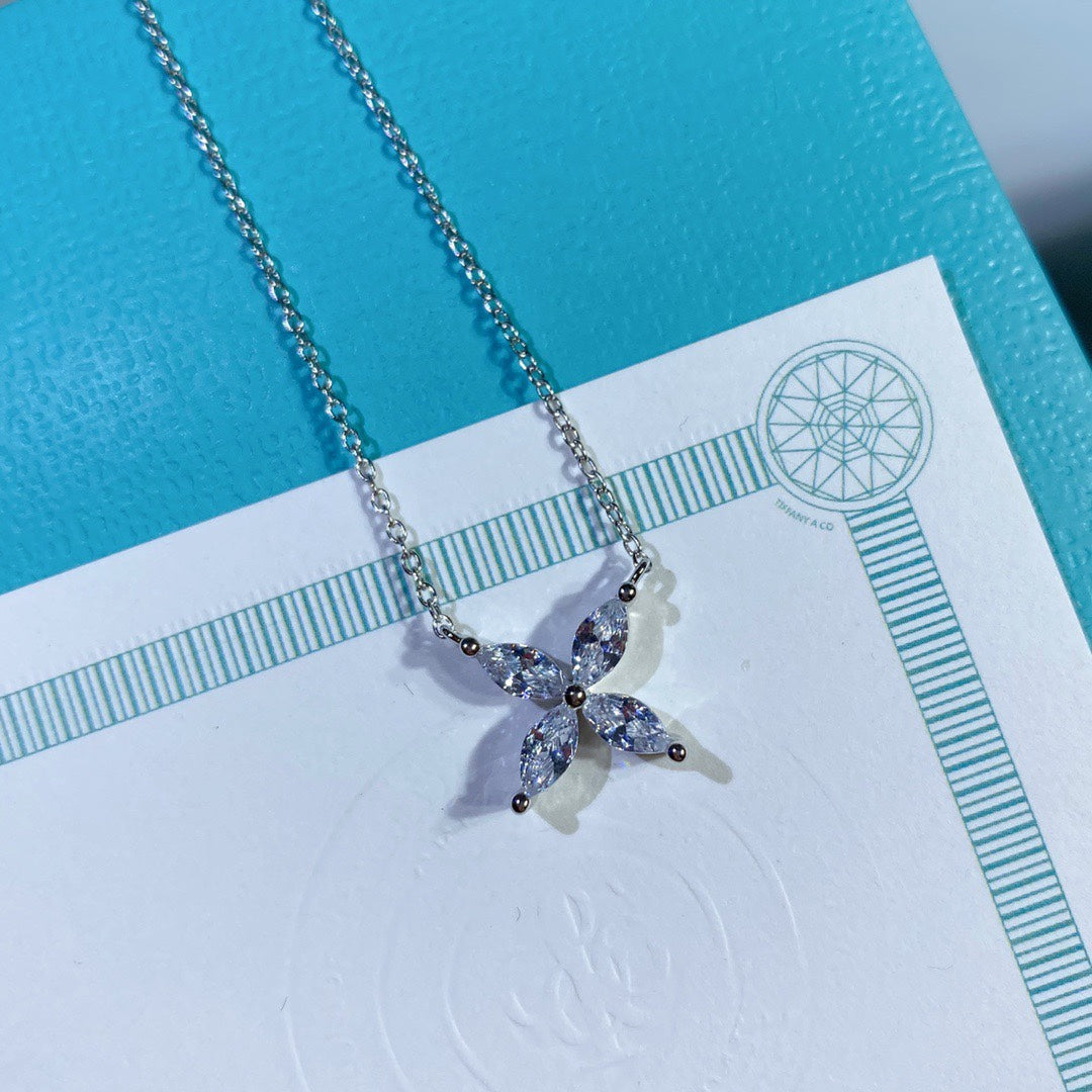 [Lumi Jewelry]PLATINUM AND DIAMOND VICTORIA PENDANT NECKLACE