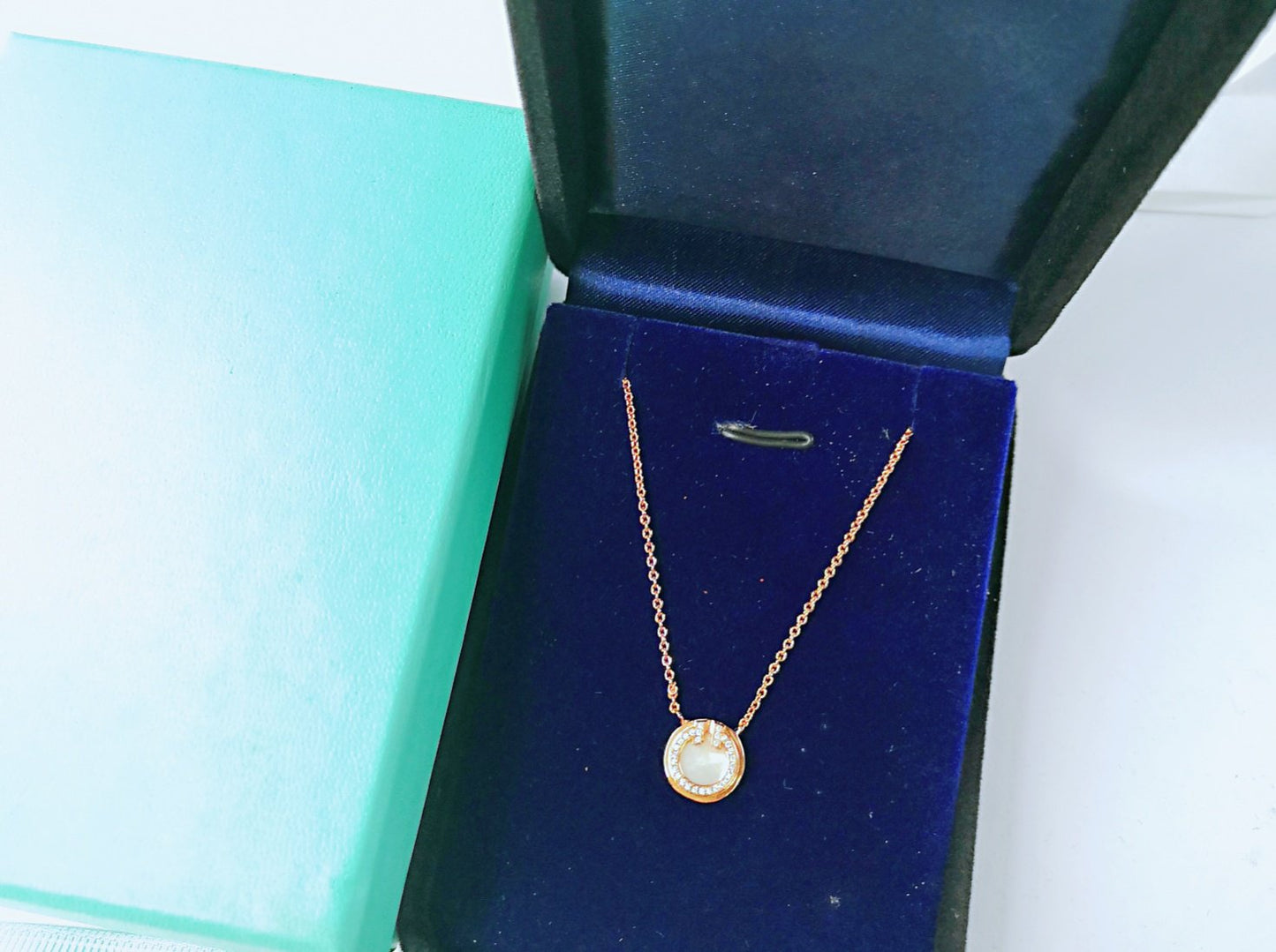 [Lumi Jewelry]DIAMOND AND MOTHER PEARL CIRCLE NECKLACE PENDANT