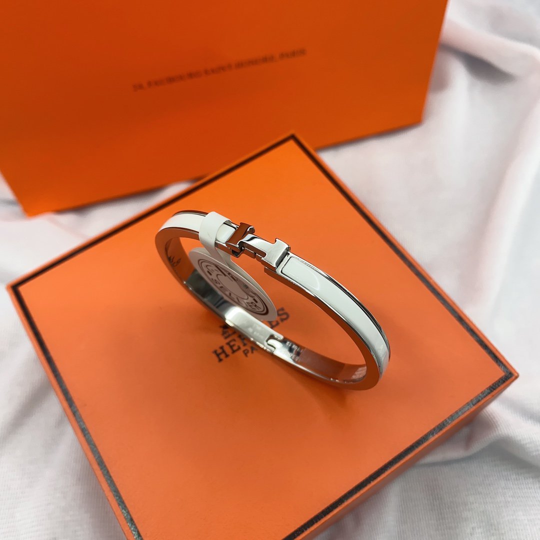[Lumi Jewels]CLASSIC HM CLIC WHITE 8MM ENAMEL BRACELET