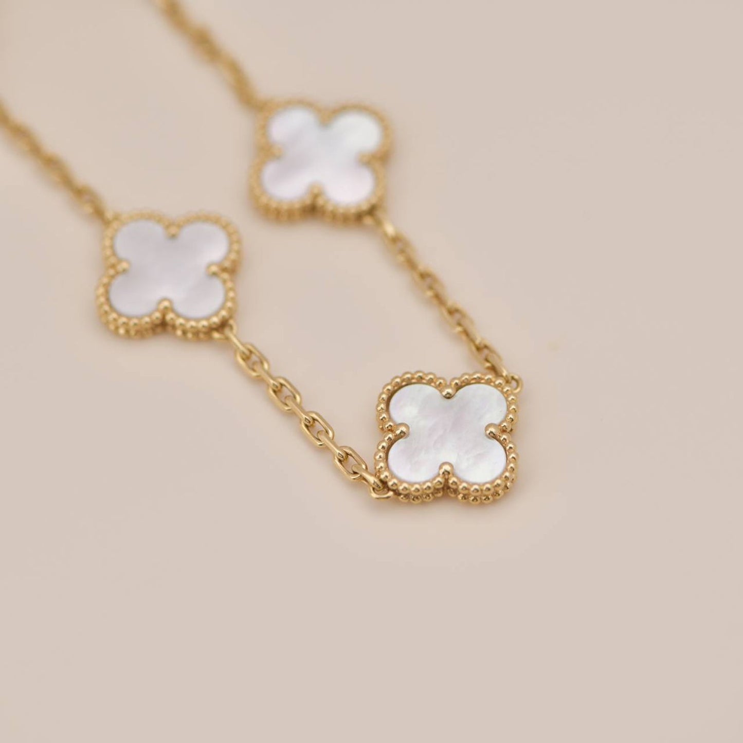 [Lumi Jewels]CLOVER  5 MOTIF WHITE MOP BRACELET